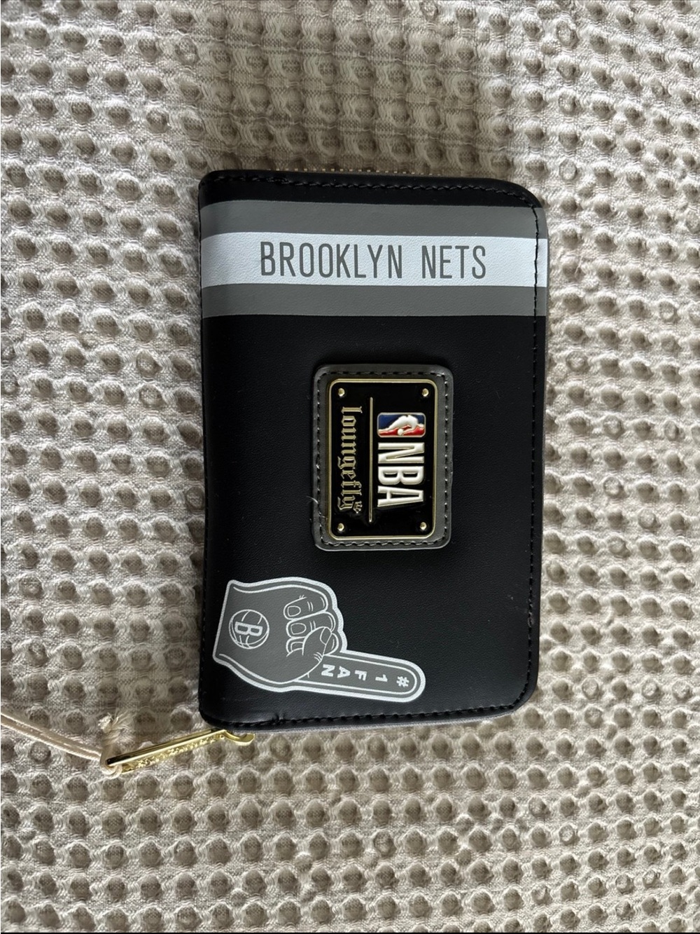 NBA Brooklyn Nets Black & White Zip Wallet